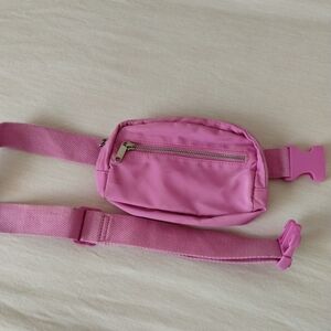 Wild Fable fanny pack.